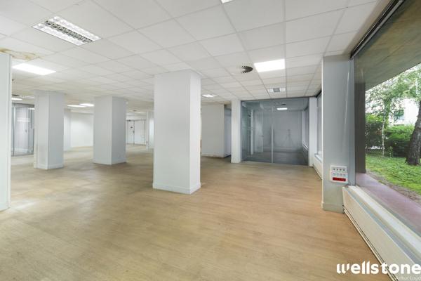 Bureaux à louer à PARIS 75015