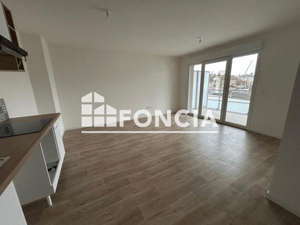 Location Appartement 3 pièces 57.42 m² - 19 QUAI CAMERE ET 38 AVENUE DE PARIS Vernon 27200