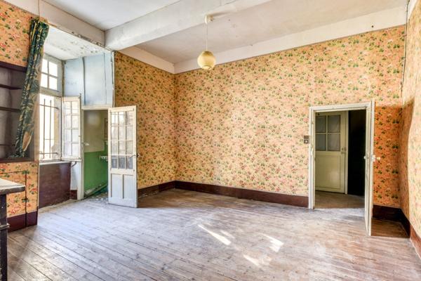 Propriété d'exception du 13ème siècle unique au monde Carcassonne