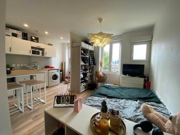 Appartement à louer    1 pièce •  Castres