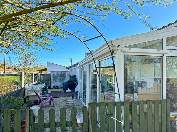 Maison 45m² sur 412m² de terrain avec locataire en place