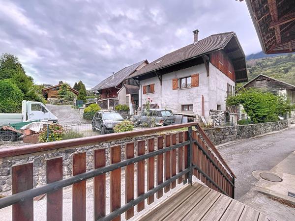 Maison de village 5 pièces de 158 m², à vendre sur Faverges Seythenex