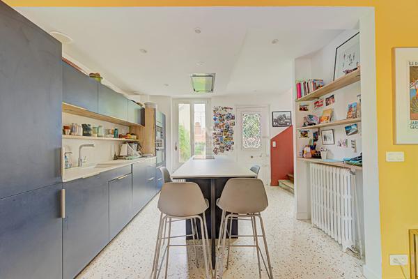 Maison Saint Germain En Laye 6 pièce(s) 140 m2 1 335 000 € **  - Référence  18822
