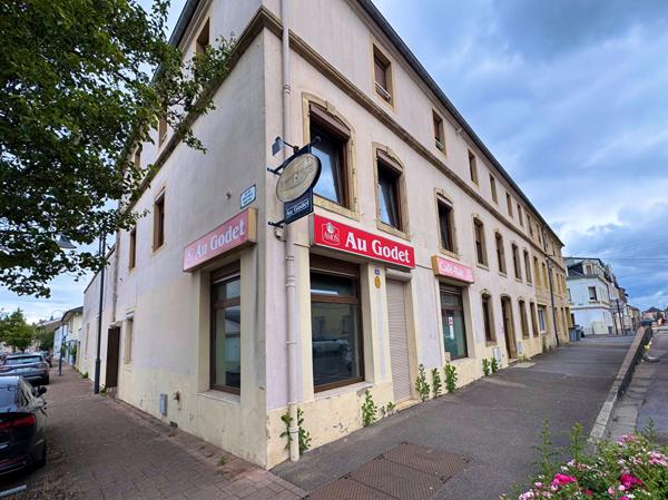 Immeuble de caractère à potentiel (local + habitation) - Yutz quartier Mairie