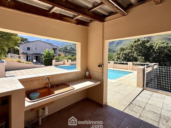 Maison 275 m² à Santa-Maria-di-Lota 20200