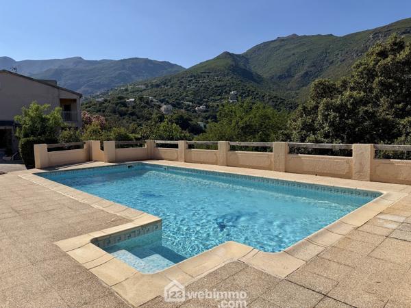 Maison 275 m² à Santa-Maria-di-Lota 20200