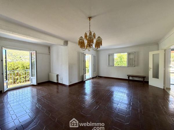 Maison 275 m² à Santa-Maria-di-Lota 20200