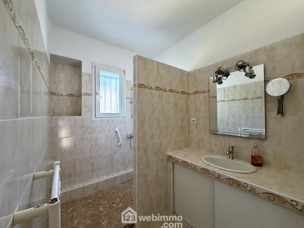 Maison 275 m² à Santa-Maria-di-Lota 20200