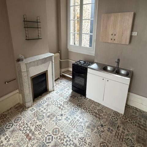 Appartement de type 2 au centre -ville de La Châtre