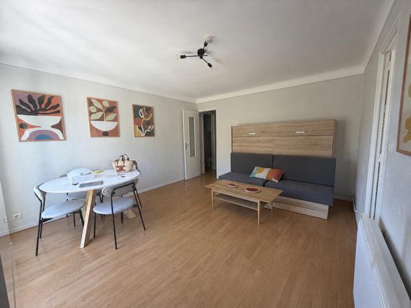 A LOUER - AIX EN PROVENCE - PIGONNET - SUD - STUDIO MEUBLE