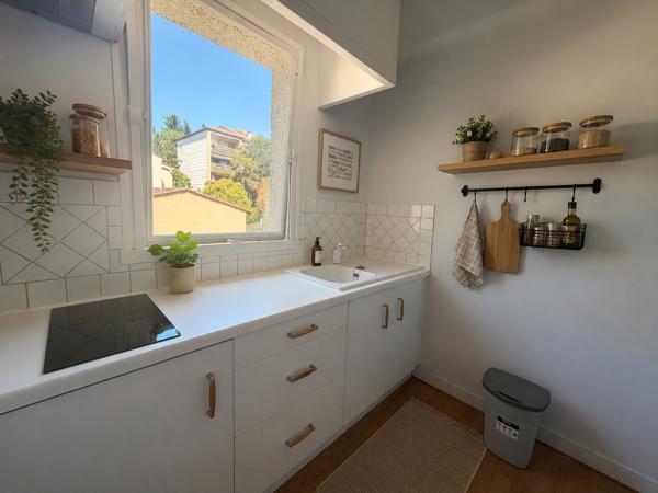 A LOUER - AIX EN PROVENCE - PIGONNET - SUD - STUDIO MEUBLE