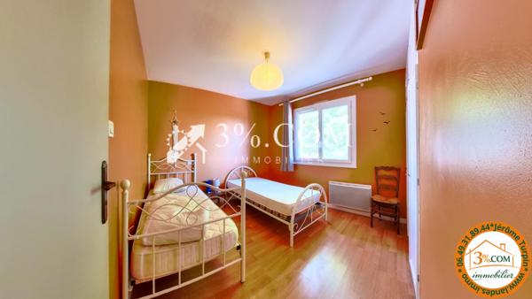 Maison 9 pièce(s) 7 chambre(s) 214 m²
