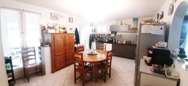2 maisons - 5 chambres -6470 m² terrain - LOT ET GARONNE (47) - NOUVELLE AQUITAINE