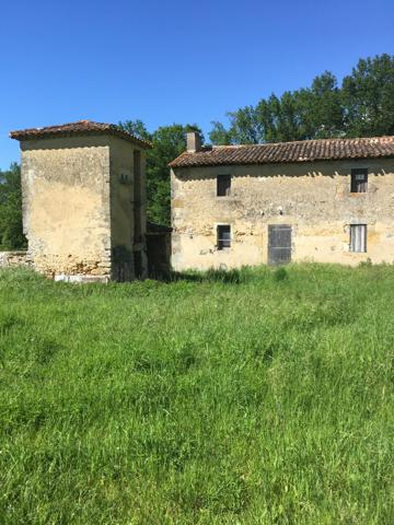 CORPS DE FERME A RENOVER plus de 6HA - Entre Bazas et Langon - Gironde (33) - Aquitaine