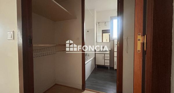 Location Studio 25.65 m² - Le Pecq 78230