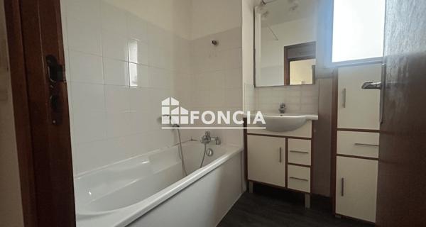 Location Studio 25.65 m² - Le Pecq 78230