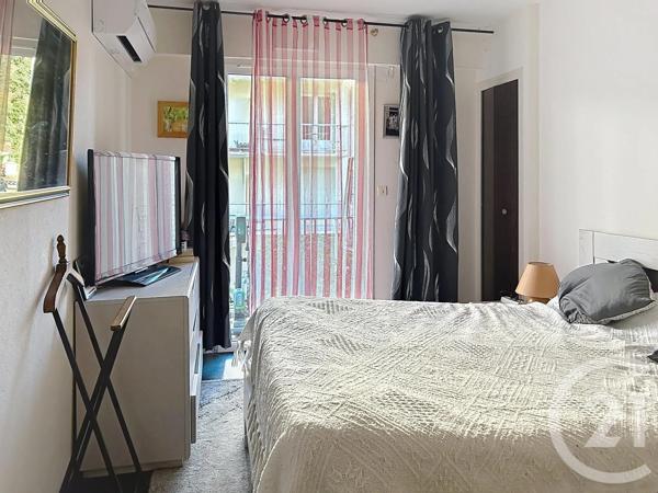 Appartement F3 à vendre  3 pièces - 74,02 m 2   AMELIE LES BAINS PALALDA  - 66
