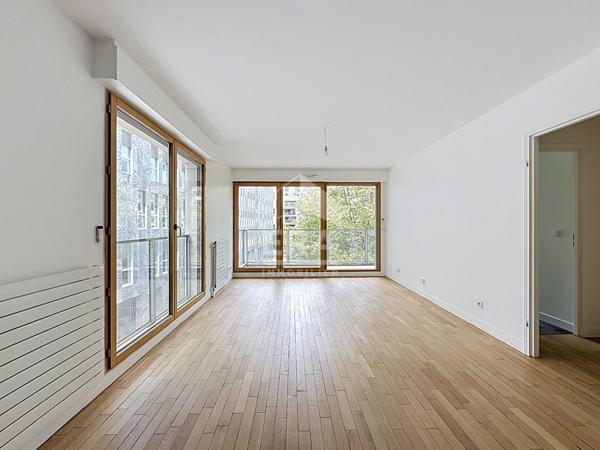 Spacieux 2 pièces avec balcon !