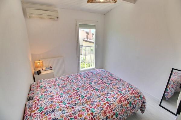CABESTANY - VILLA A VENDRE DE TYPE T4 AVEC GARAGE SUR TERRAIN 2 FACES