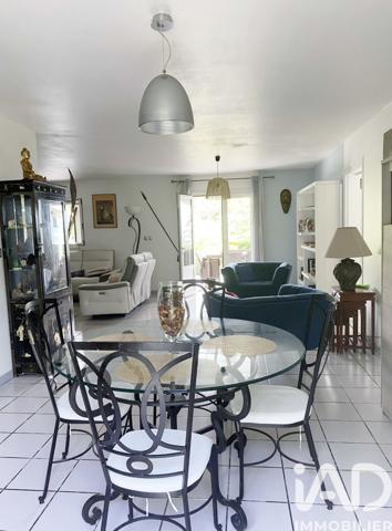 Maison à vendre 7 pièces 225 m² Saint-Pierre