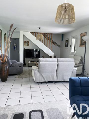 Maison à vendre 7 pièces 225 m² Saint-Pierre