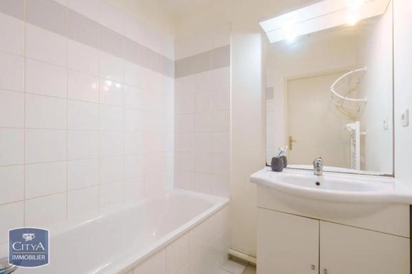 Appartement à vendre 2 pièces 48.8m² Saint-André-les-Vergers (10120)