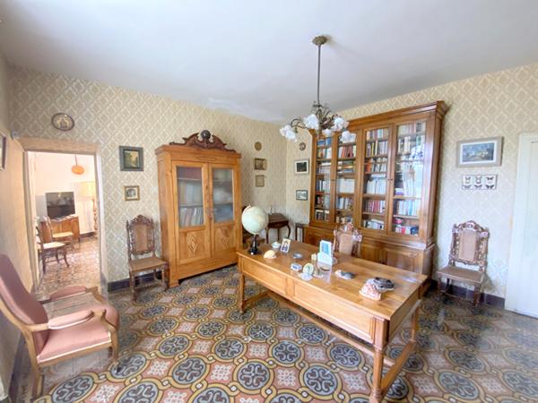 Maison Proche Villepinte 9 pièce(s) 298.94 m2