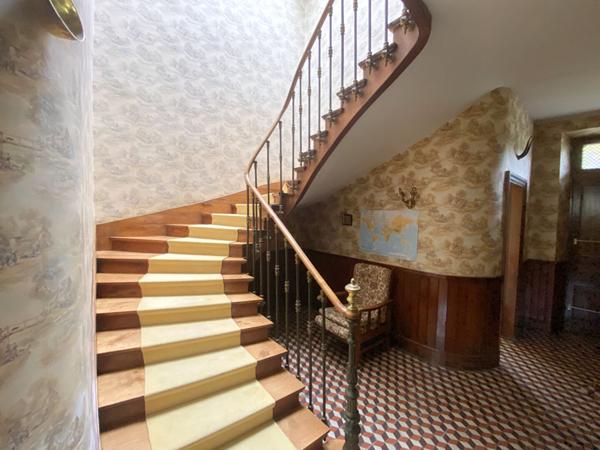 Maison Proche Villepinte 9 pièce(s) 298.94 m2