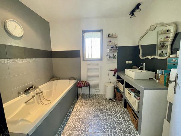 Maison Sauveterre 6 pièce(s) 140 m2