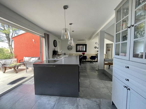 Maison Sauveterre 6 pièce(s) 140 m2