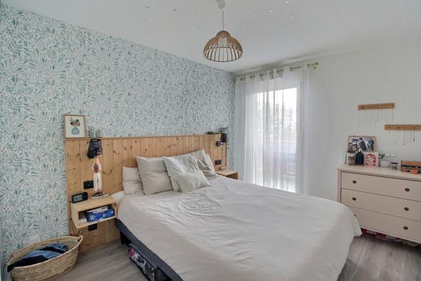 Appartement 4 pièces à vendre à Massy quartier Atlantis - 90,75 m², balcon et place de stationnement