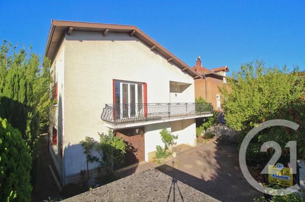 Maison à vendre  8 pièces - 198 m 2   MIRIBEL  - 01