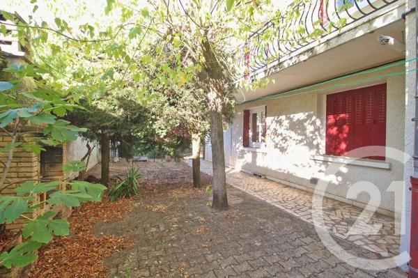Maison à vendre  8 pièces - 198 m 2   MIRIBEL  - 01