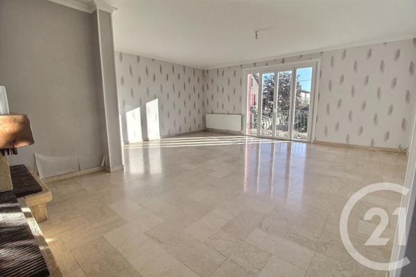 Maison à vendre  8 pièces - 198 m 2   MIRIBEL  - 01