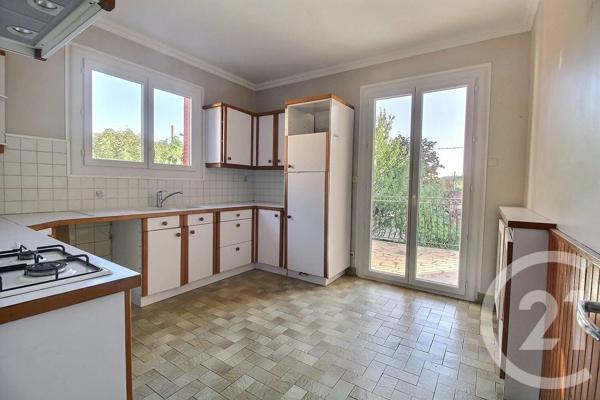 Maison à vendre  8 pièces - 198 m 2   MIRIBEL  - 01