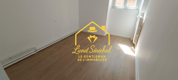Appartement  lumineux et rénové de 3 pièces  de 50 m2 à Savigné l' Evêque