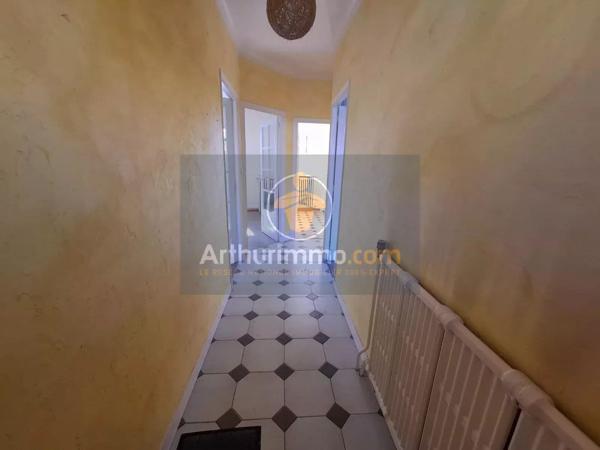 Vente                                                      Maison
                        
                     4 pièces                                         à Coulommiers