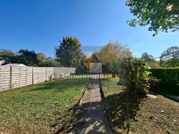 Vente                                                      Maison
                        
                     4 pièces                                         à Coulommiers