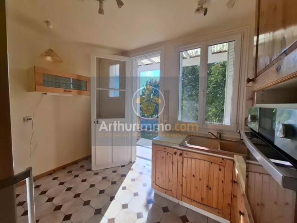 Vente                                                      Maison
                        
                     4 pièces                                         à Coulommiers