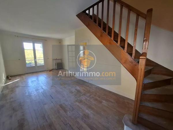Vente                                                      Maison
                        
                     4 pièces                                         à Coulommiers
