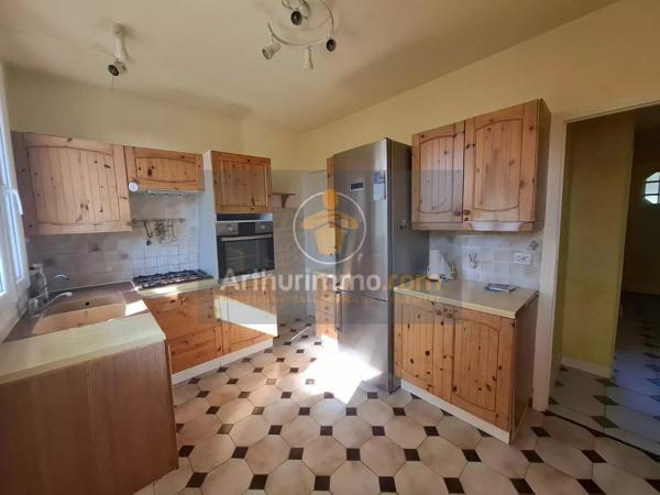 Vente                                                      Maison
                        
                     4 pièces                                         à Coulommiers