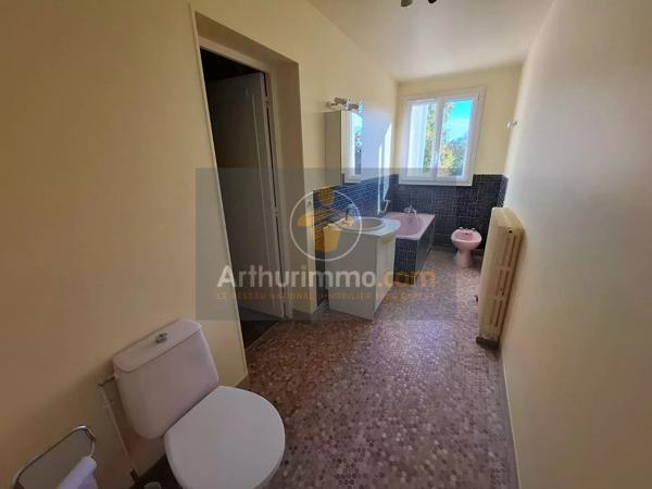 Vente                                                      Maison
                        
                     4 pièces                                         à Coulommiers