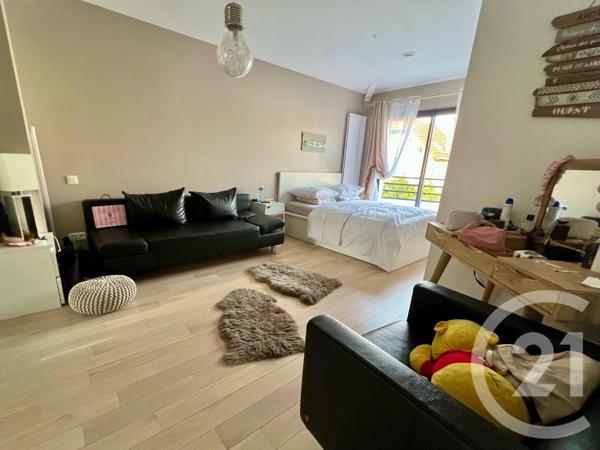 Maison à vendre  10 pièces - 235,07 m2 LIVRY GARGAN - 93