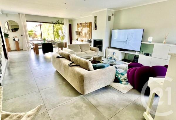 Maison à vendre  10 pièces - 235,07 m2 LIVRY GARGAN - 93