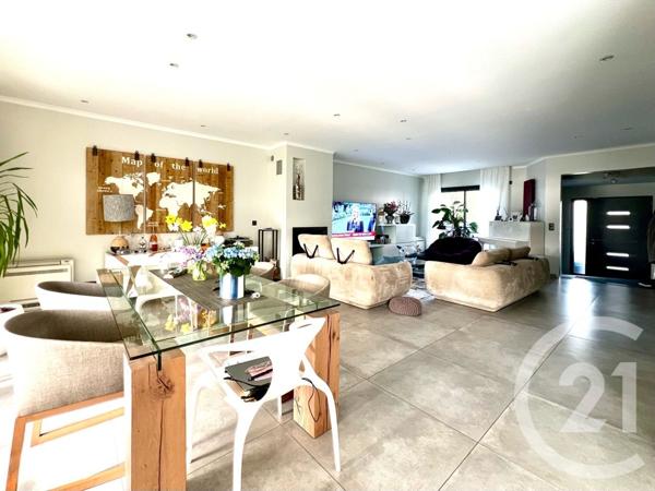 Maison à vendre  10 pièces - 235,07 m2 LIVRY GARGAN - 93