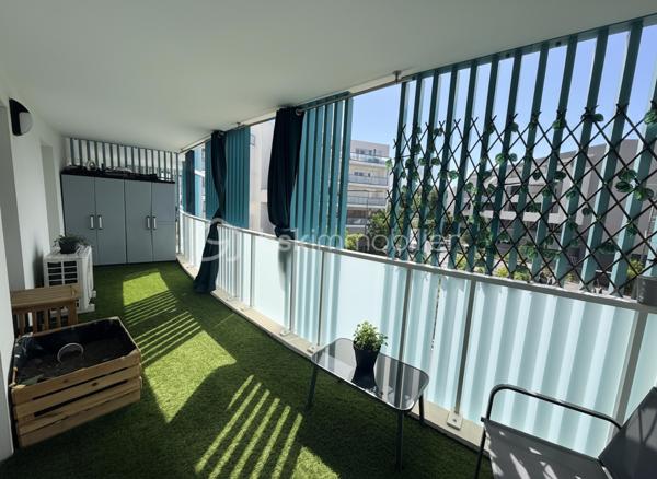 ✨ À découvrir sans tarder ! ✨
🏡 Superbe appartement lumineux de 87 m² – 4 pièces – 3 chambres 🏡

Situé au 2ᵉ étage d’une résidence récente de 2020, cet appartement moderne et parfaitement entretenu vous séduira par ses beaux volumes et sa luminosité ☀️

🔹 Pièce de vie spacieuse de 35 m²
🔹 3 belles chambres 🛏️
🔹 Entrée avec placard intégré
🔹 Salle de bains de 5 m² 🛁
🔹 WC séparé
🔹 Terrasse d’environ 15 m² exposée sud-ouest 🌅
🔹 Climatisation réversible ❄️☀️
🔹 Logement adapté PMR ♿

✅ Agencement optimisé possibilité 4 eme chambres
✅ Prestations récentes et normes actuelles
✅ Confort et sérénité au quotidien

🚗 Garage fermé en sous-sol pour plus de sécurité et de praticité.

📍 Emplacement idéal :
À proximité immédiate des commerces 🛍️, écoles 🎓, transports 🚍, espaces verts 🌳 et équipements sportifs ⚽
Accès rapide à l’A75 🚗

💰 Prix de vente : 279 000 €
💧 Charges annuelles : 2 500 € (eau + entretien copropriété)

👨‍👩‍👧‍👦 Idéal pour une famille ou un investissement locatif recherchant confort, sécurité et praticité.

📞 Visites sur rendez-vous et disponible 7/7
Pour plus d’informations ou organiser une visite :

📲 Céline Taormina – BSK Immobilier
☎️ 06 35 21 91 15
📧 c.taormina@bskimmobilier.com