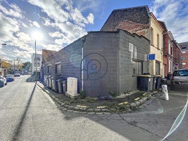 Local indépendant sans copropriété 96 m2 Croix