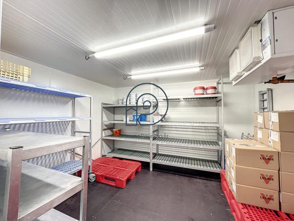 Local indépendant sans copropriété 96 m2 Croix