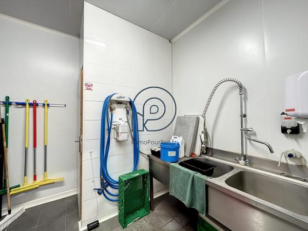 Local indépendant sans copropriété 96 m2 Croix
