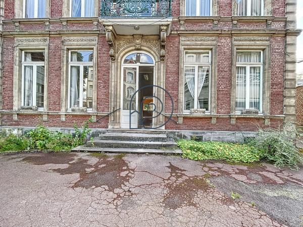 Rdc pour profession libérale : 2 lots de 136 m2 et 163 m2